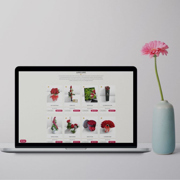 Laptop con página de florería para comprar en internet