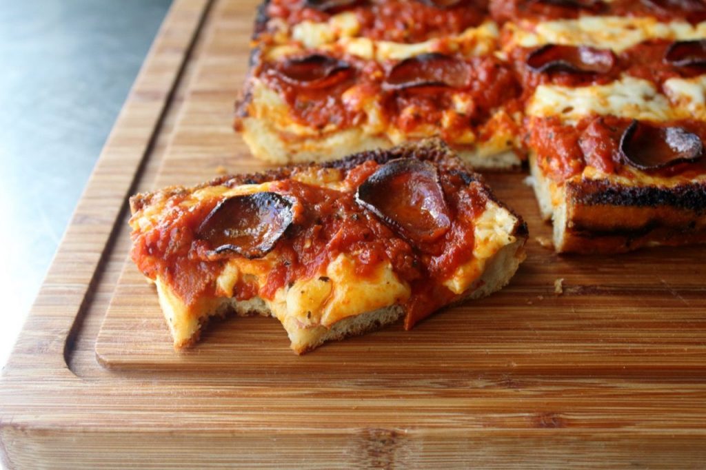 tendencias gastronómicas pizza estilo Detroit