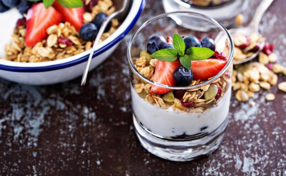 yogurt con muesli