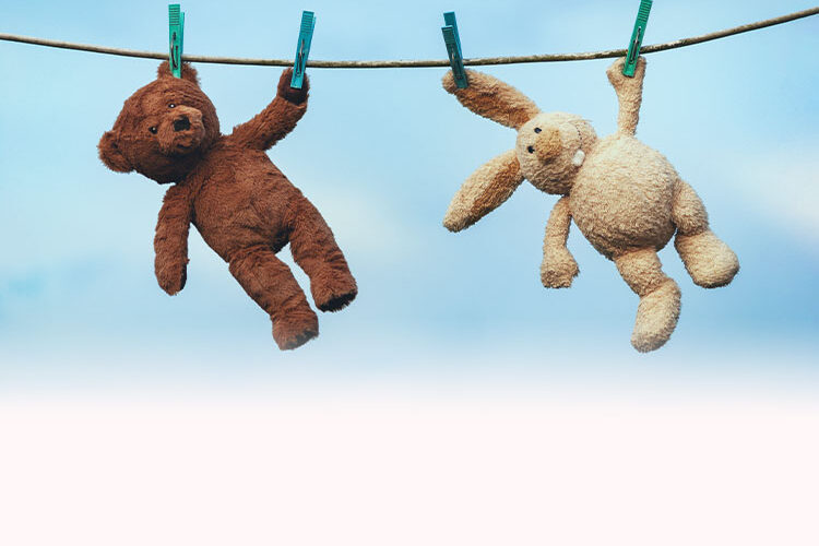 peluches secando al aire libre