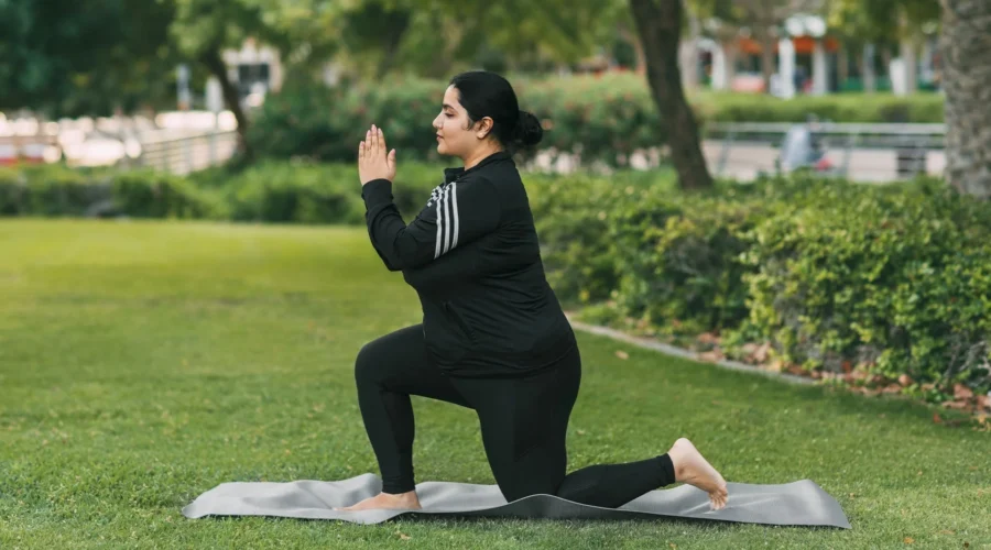 mujer haciendo ejercicio